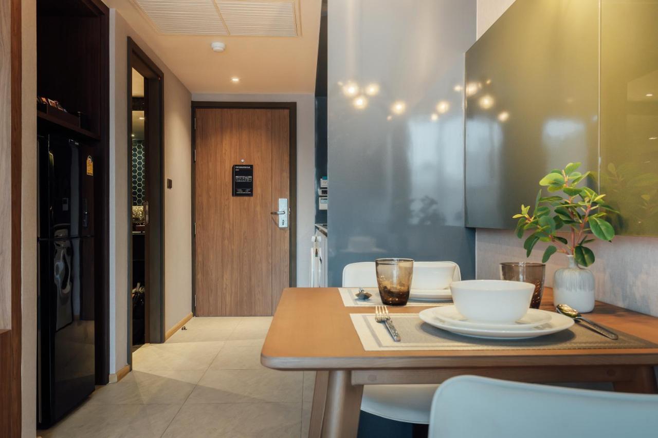 Montana Bangkok Hotel & Residence Екстериор снимка