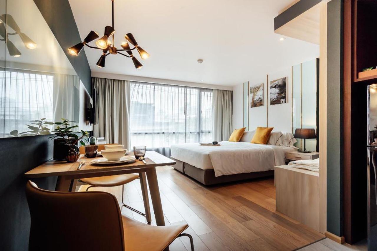 Montana Bangkok Hotel & Residence Екстериор снимка